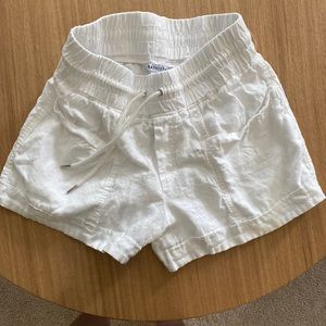 Athleta Retreat linen shorts